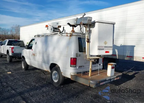 2006 Ford E-350 Super Duty Commercial/Recreational z USA, uszkodzony, nr VIN 1FTSE34L66DA42092